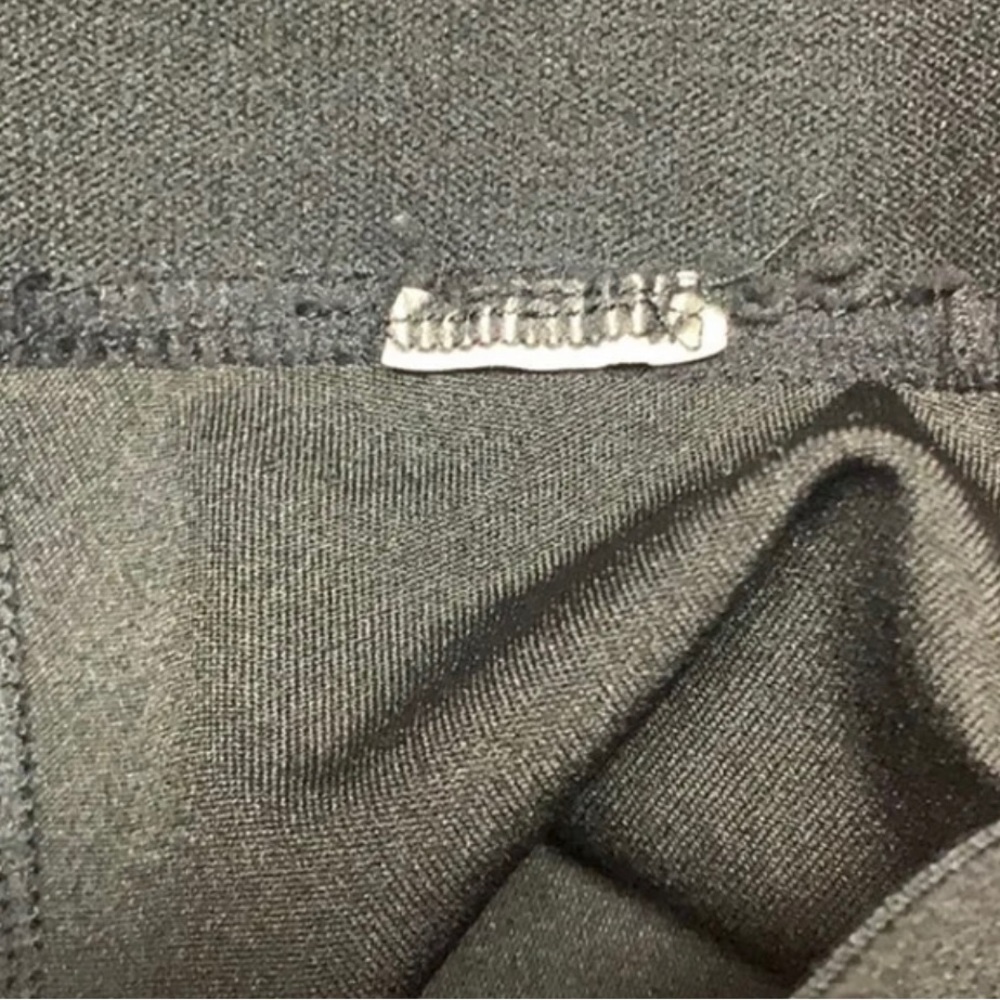 therapy performance strech leggings. - Picture 7 of 7